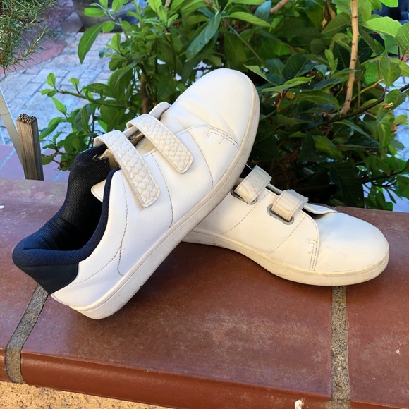 womens velcro sneakers